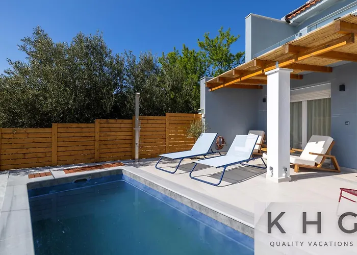 Villa Hermes With Private Pool In Village